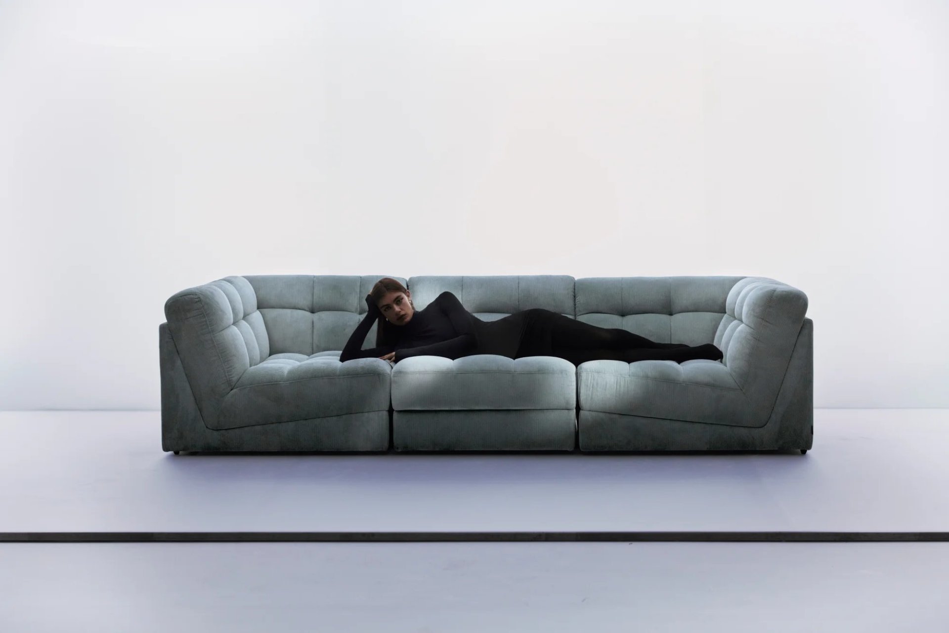 NV GALLERY x HALPHASTUDIO